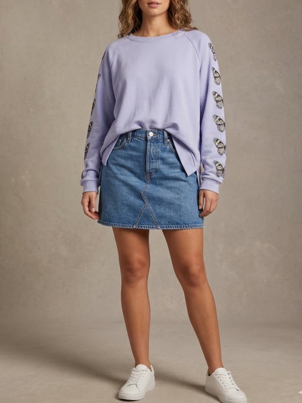 QUEEN OF SPARKLES Babyblue Sequin Butterfly Sweatshirt Sz L - Picture 1 of 15